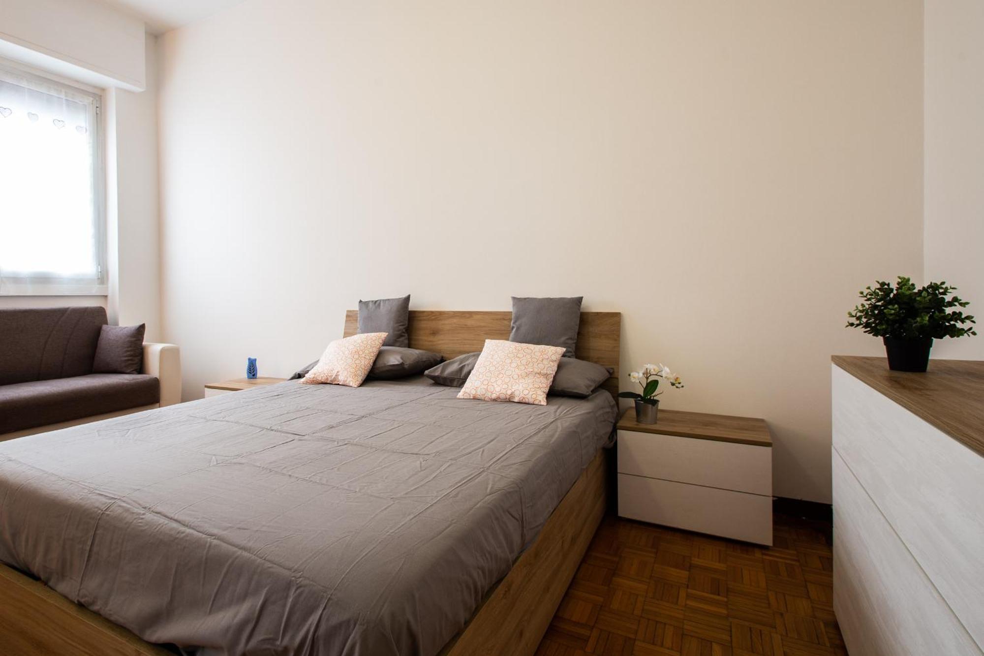 Milano-Linate Suite Self Check In & Free Parking Bagian luar foto